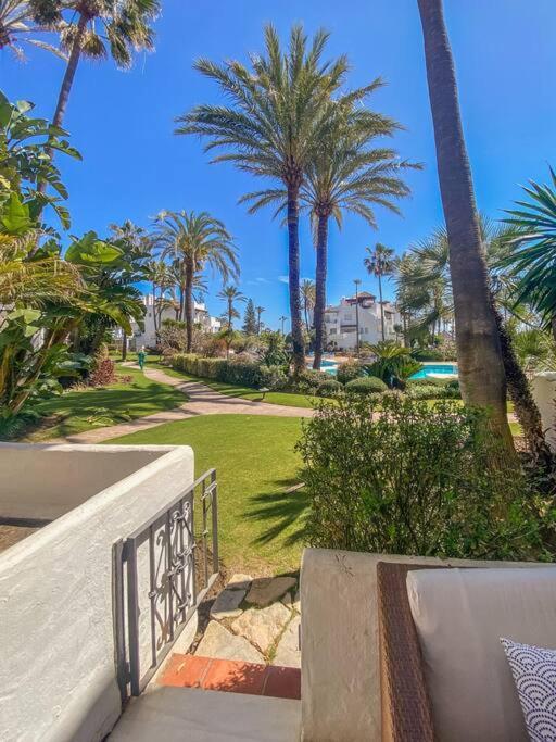 Alcazaba Beach Apartment Estepona Exterior foto