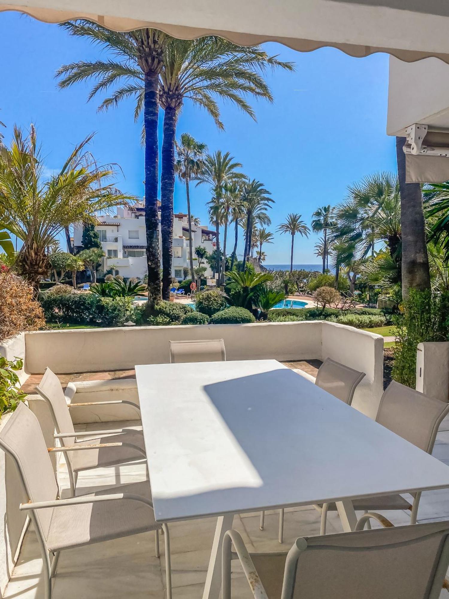 Alcazaba Beach Apartment Estepona Exterior foto